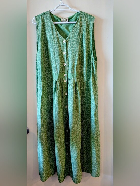 April Cornell Dresses & Skirts - April Cornell Sleeveless Green Button-Front Maxi Dress